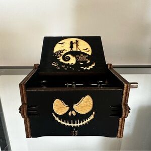 Music box The Nightmare Before Christmas Plays Theme Song New Box